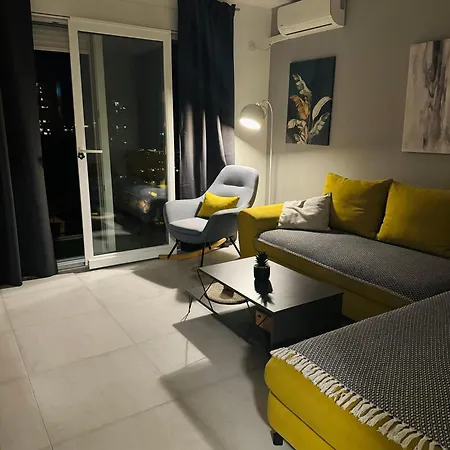 Luna Apartment *